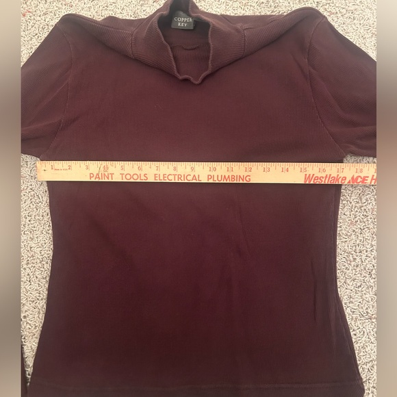 Set of 4 Long Sleeve Mock Turtlenecks 2 COPPER KEY 1 Christopher Banks 1 Hannah - Picture 8 of 13